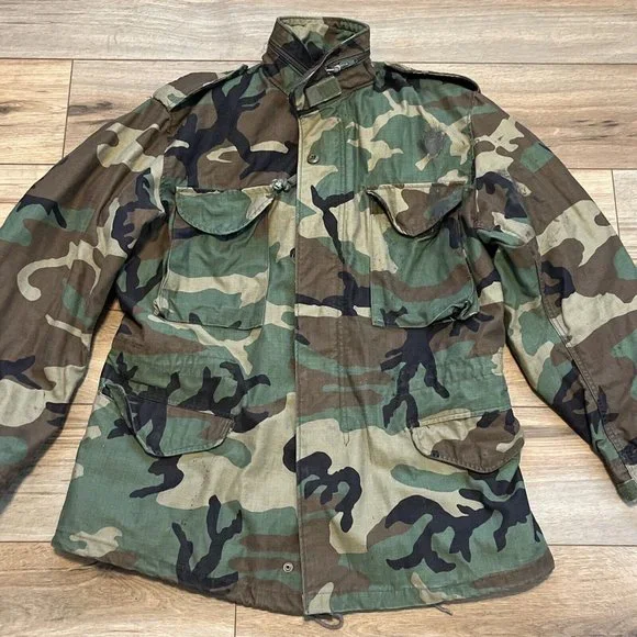 Army Camouflage Cold Weather Field Coat Jacket MEDIUM Reg Full Zip Hidden Hood - Picture 2 of 13